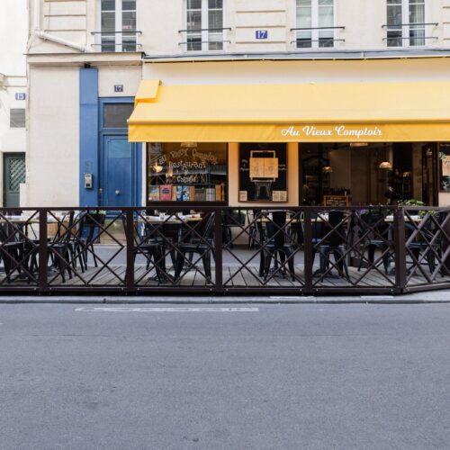 Terrasse éphémère Au Vieux Comptoir, vue de la rue